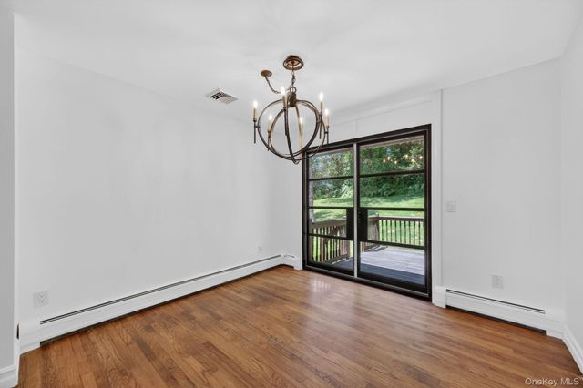 21 Crest Court, Hopewell Junction, NY 12533