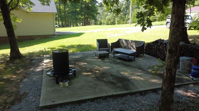 6836 Primm Springs Rd, Lyles, TN 37098