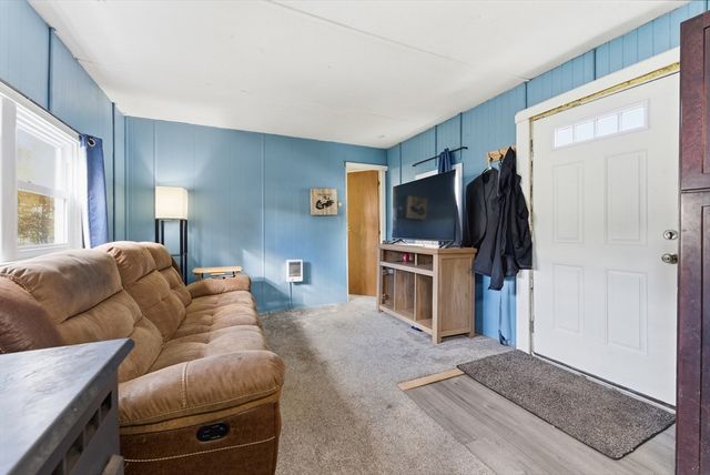 868 Southampton Road 18, Westfield, MA 01085