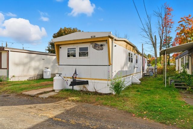 868 Southampton Road 18, Westfield, MA 01085