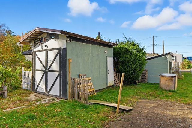 868 Southampton Road 18, Westfield, MA 01085