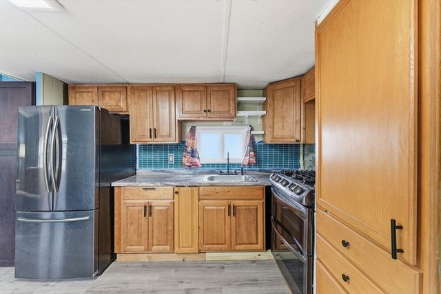 868 Southampton Road 18, Westfield, MA 01085