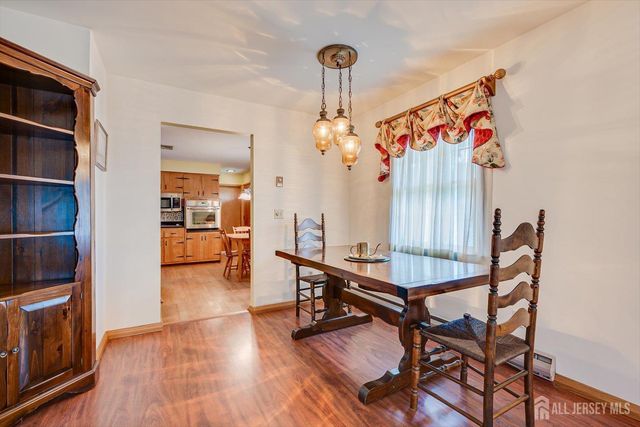 5 Charles Street, Sayreville, NJ 08879