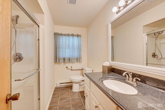 5 Charles Street, Sayreville, NJ 08879