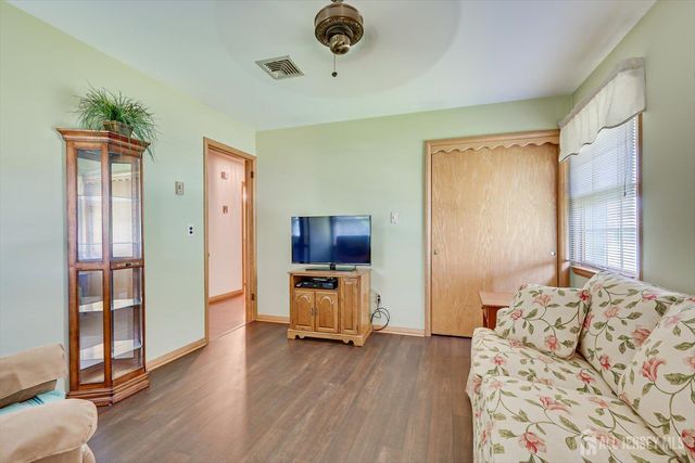 5 Charles Street, Sayreville, NJ 08879
