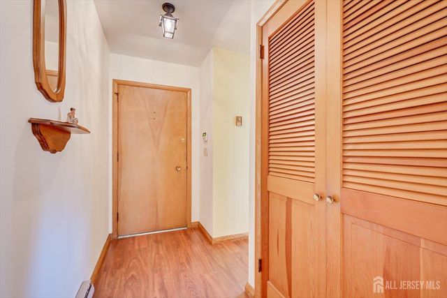 5 Charles Street, Sayreville, NJ 08879