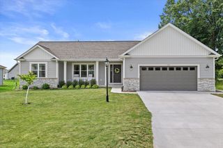 1791 Morgan Station COURT, Oconomowoc, WI 53066