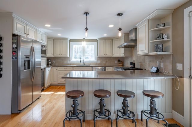 26 Danville Road, Kingston, NH 03848