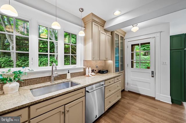 401 EDGEVALE RD, Baltimore, MD 21210