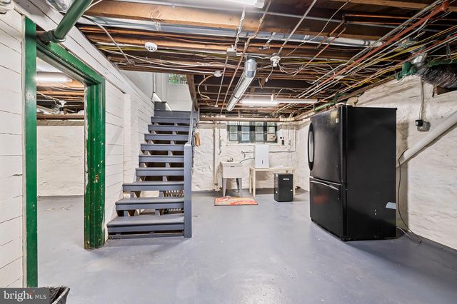 401 EDGEVALE RD, Baltimore, MD 21210