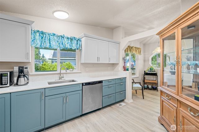 423 Fleming Drive, Sequim, WA 98382