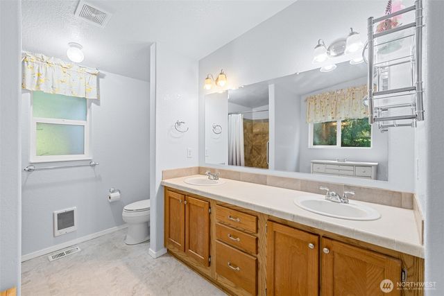 423 Fleming Drive, Sequim, WA 98382
