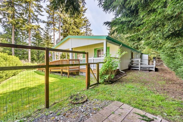 423 Fleming Drive, Sequim, WA 98382