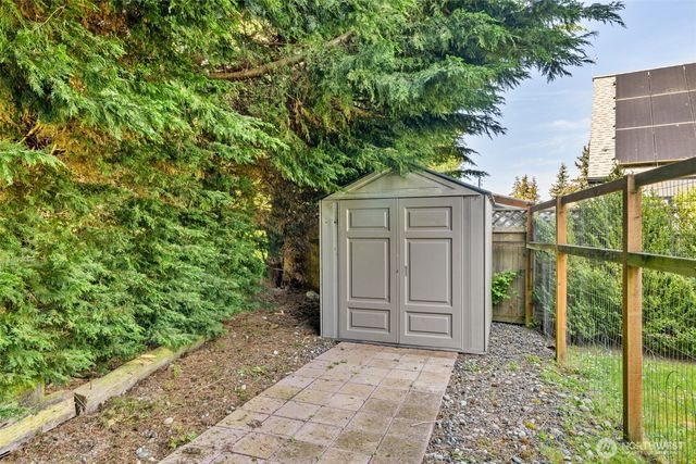 423 Fleming Drive, Sequim, WA 98382