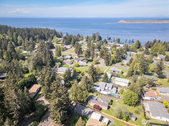 423 Fleming Drive, Sequim, WA 98382
