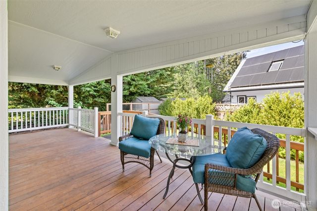 423 Fleming Drive, Sequim, WA 98382