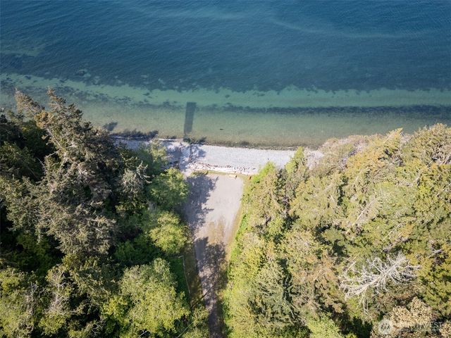 423 Fleming Drive, Sequim, WA 98382