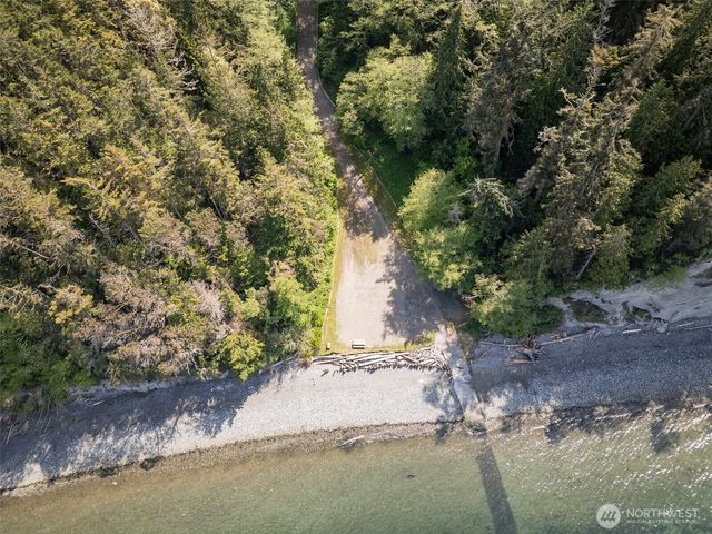 423 Fleming Drive, Sequim, WA 98382