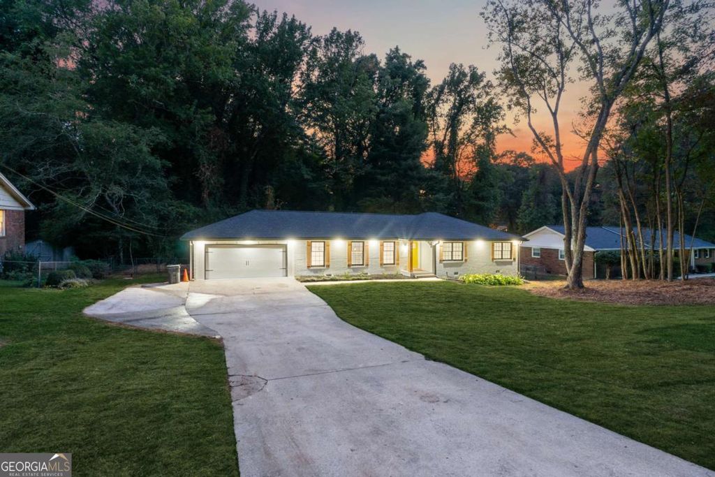 2055 Oak Road, Snellville, GA 30078