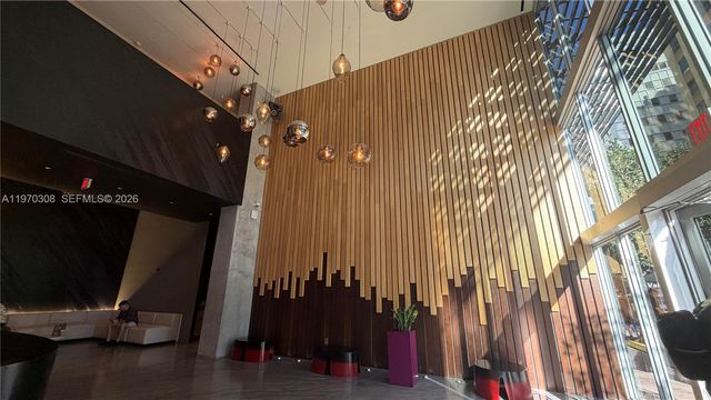 151 SE 1st St 1809, Miami, FL 33131