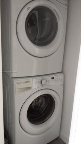 151 SE 1st St 1809, Miami, FL 33131