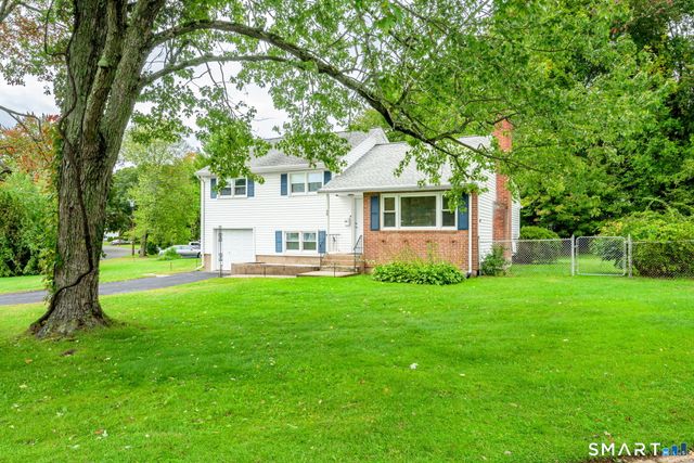 34 Grande Avenue, Windsor, CT 06095