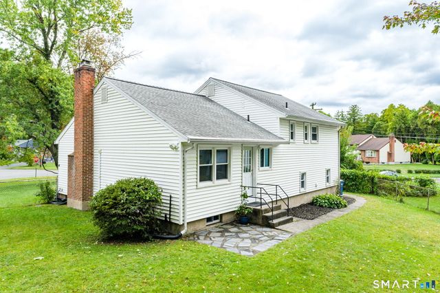 34 Grande Avenue, Windsor, CT 06095