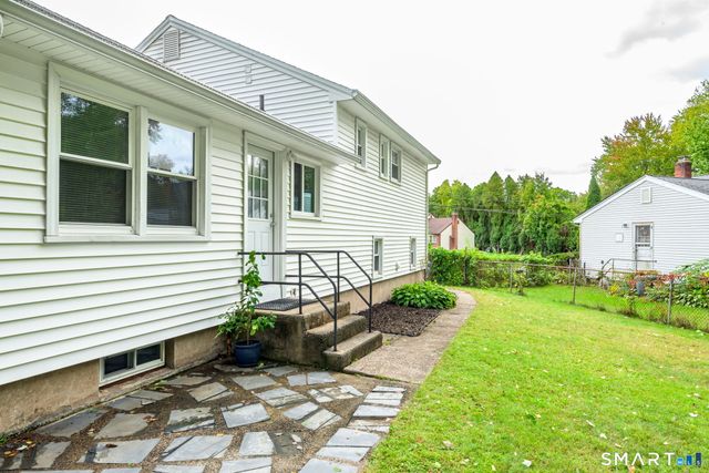 34 Grande Avenue, Windsor, CT 06095