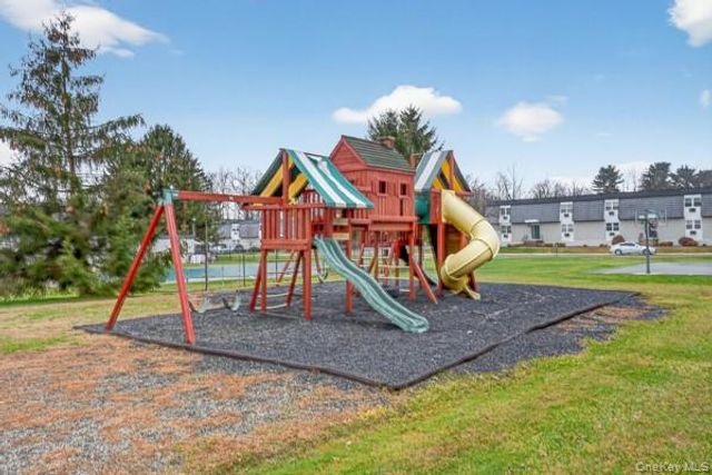 15 White Gate Road D, Wappingers Falls, NY 12590