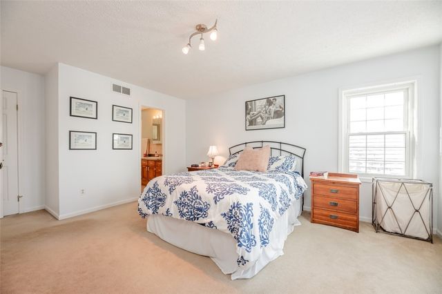 22 Ryder Cup Circle, Pittsford, NY 14534