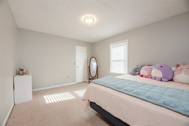 22 Ryder Cup Circle, Pittsford, NY 14534