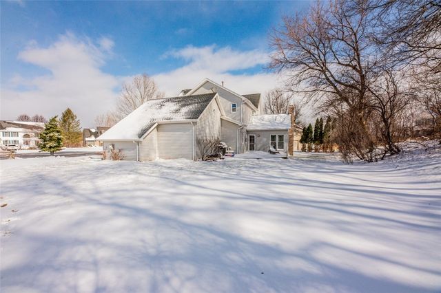 22 Ryder Cup Circle, Pittsford, NY 14534