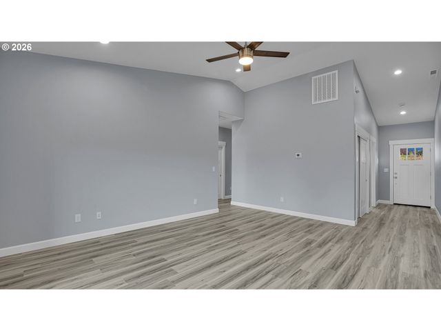 80 N WESTVIEW Cir, Otis, OR 97368