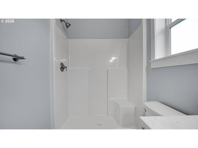 80 N WESTVIEW Cir, Otis, OR 97368