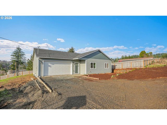 80 N WESTVIEW Cir, Otis, OR 97368