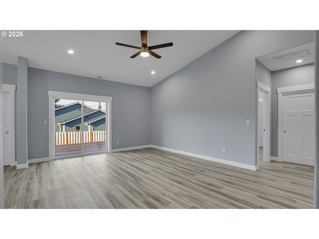 80 N WESTVIEW Cir, Otis, OR 97368