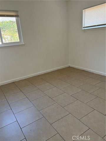 386 Sequoia St, San Bernardino, CA 92407