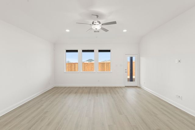 3112 Goldfinch Drive, Royse City, TX 75189