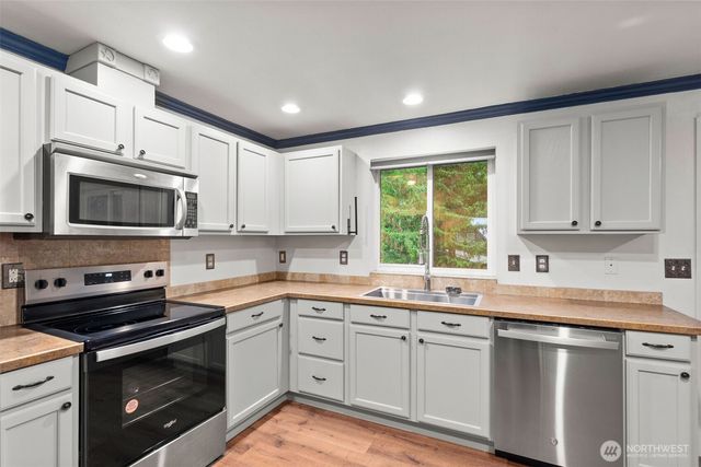 22634 Brookside Court SE, Yelm, WA 98597