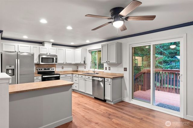 22634 Brookside Court SE, Yelm, WA 98597