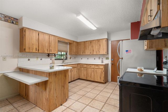 1771 N Torrington Road, Avon Park, FL 33825