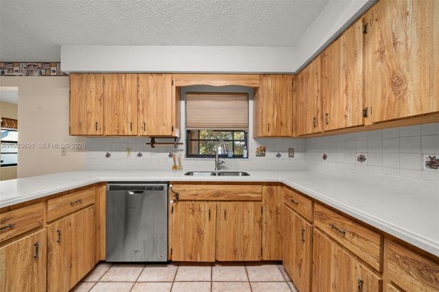 1771 N Torrington Road, Avon Park, FL 33825
