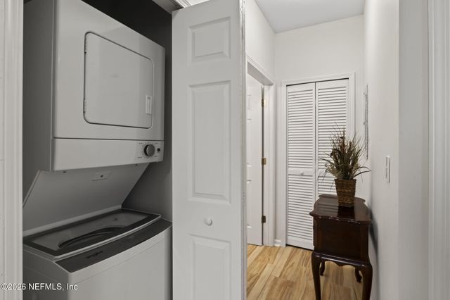 8218 GREEN PARROT Road 105, Jacksonville, FL 32256