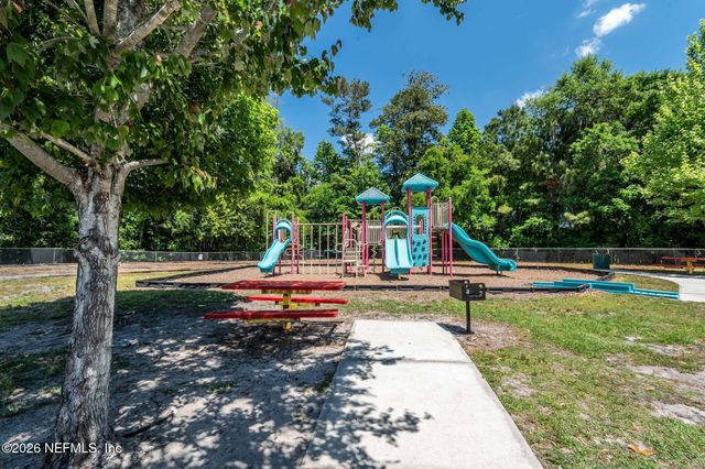 8218 GREEN PARROT Road 105, Jacksonville, FL 32256