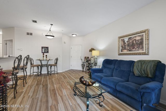 8218 GREEN PARROT Road 105, Jacksonville, FL 32256