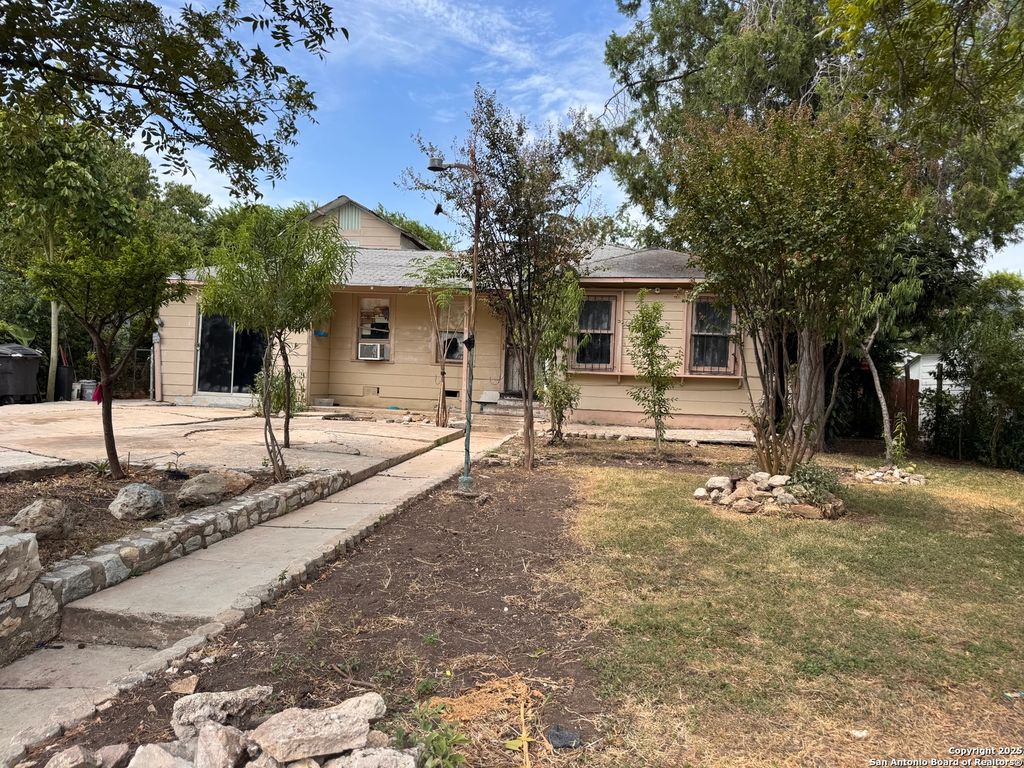 815 Edison, San Antonio, TX 78212