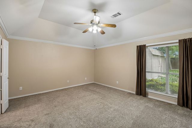 8637 Madison Drive, North Richland Hills, TX 76182