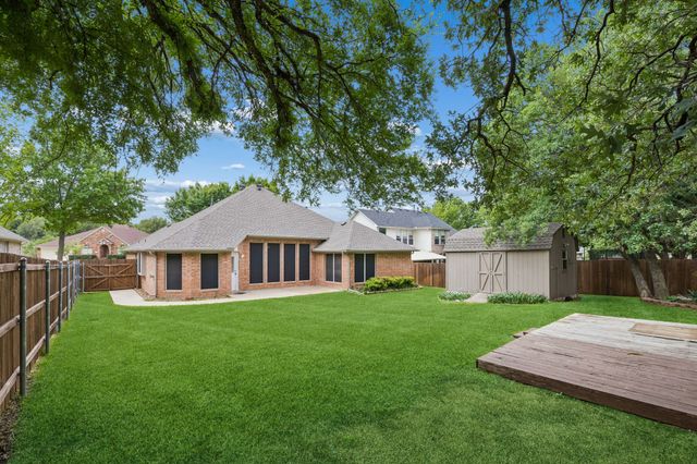 8637 Madison Drive, North Richland Hills, TX 76182