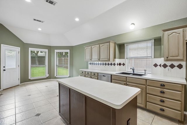 8637 Madison Drive, North Richland Hills, TX 76182