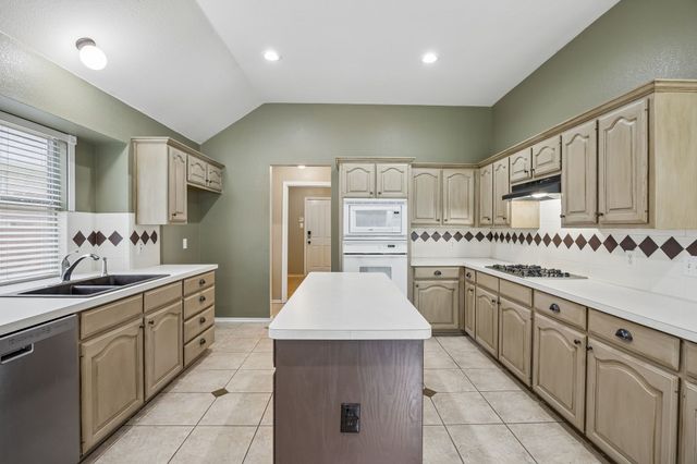 8637 Madison Drive, North Richland Hills, TX 76182